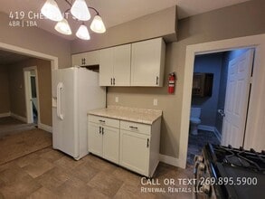 419 Chestnut St in Dowagiac, MI - Building Photo - Building Photo