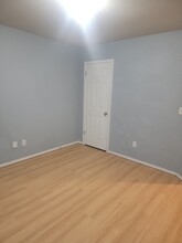 904 SW Green World St in Bentonville, AR - Foto de edificio - Building Photo