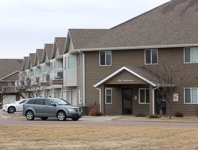 Eagle Creek Apartments in Brandon, SD - Foto de edificio - Building Photo