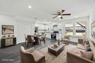 2320 Wavell St in Houston, TX - Foto de edificio - Building Photo