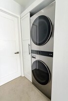 244 Wisconsin Ave in Long Beach, CA - Building Photo