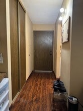 930 Westbrooke Way, Unit 930-2 in Hopkins, MN - Building Photo - Building Photo