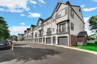 TGM Retreat at Danada in Wheaton, IL - Foto de edificio - Building Photo