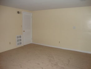 2085 Revere Dr, Unit 2085 in Hermitage, PA - Building Photo - Building Photo