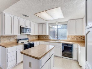 6937 Eagle Rock Dr in Fort Worth, TX - Building Photo - Building Photo