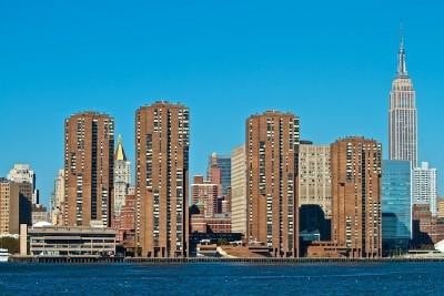 30 Waterside Plaza in New York, NY - Building Photo - Building Photo