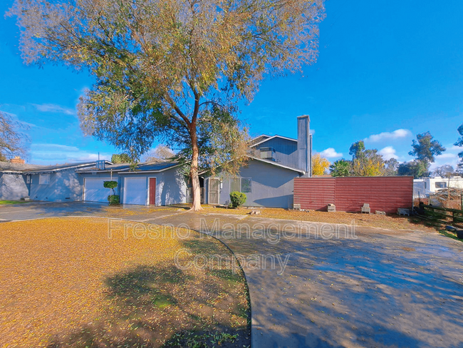 1178 N Valentine Ave in Fresno, CA - Building Photo - Building Photo