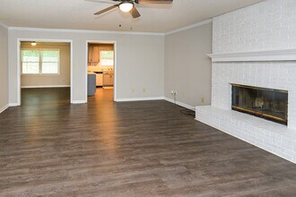 157 Greenwood Dr in Madison, AL - Building Photo - Building Photo
