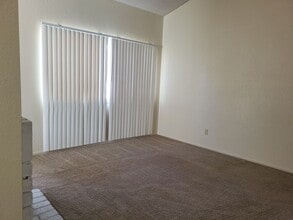 221 Sunhaven Dr in Fairfield, CA - Building Photo - Building Photo