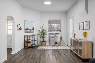235 S 300 E in Provo, UT - Building Photo - Building Photo