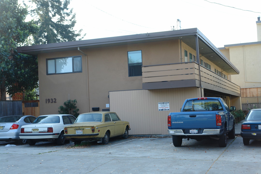 1932 Hearst Ave in Berkeley, CA - Building Photo