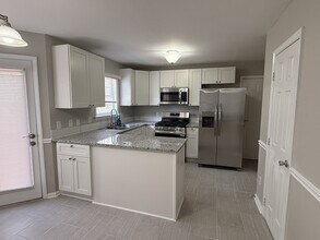 8613 Hobhouse Cir in Raleigh, NC - Building Photo - Building Photo