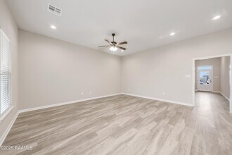 223 Stanwell Ave in Duson, LA - Building Photo - Building Photo