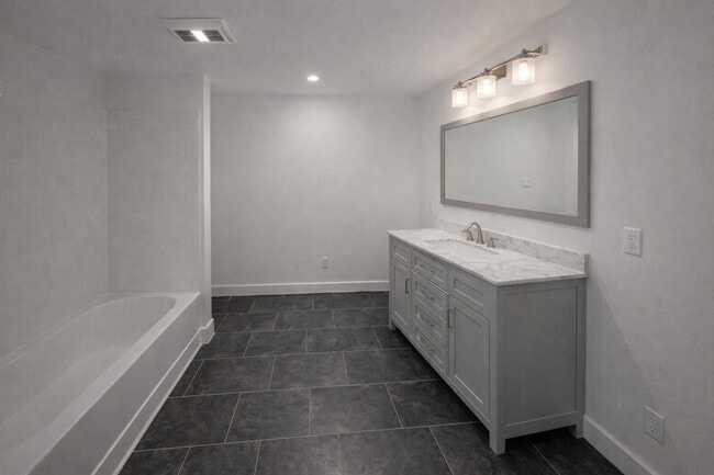 244 Montgomery St in Bogalusa, LA - Building Photo - Building Photo