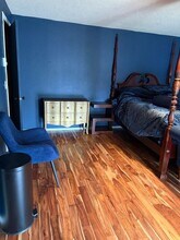206 Doris Dr in Newberg, OR - Building Photo - Building Photo