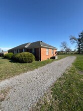 128 Cherokee Dock Rd in Lebanon, TN - Building Photo - Building Photo