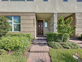 10090 Sunnifa Aly in Orlando, FL - Building Photo