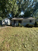 3238 Colorado Ave in Flint, MI - Building Photo