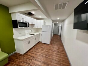 1575 S Beretania St in Honolulu, HI - Building Photo - Building Photo