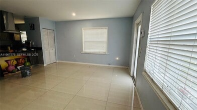 2318 Washington St in Hollywood, FL - Building Photo - Building Photo