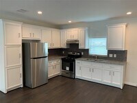 4622 Haywood St photo'