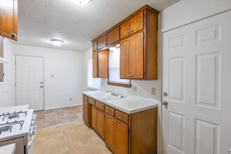 700 S Roland Rd in Roland, OK - Building Photo - Building Photo