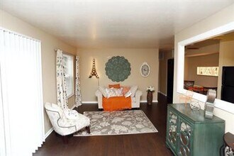 5129 Southgreen Dr-Unit -5129-3 in Indianapolis, IN - Building Photo - Building Photo