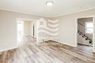 136 Lawndale Ave in Kansas City, MO - Foto de edificio - Building Photo