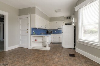 105 Miln St in Cranford, NJ - Building Photo - Building Photo