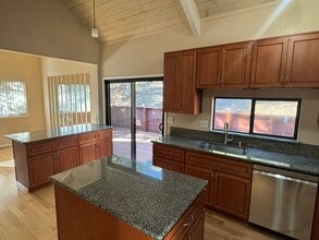 371 Carrera Dr in Mill Valley, CA - Building Photo - Building Photo