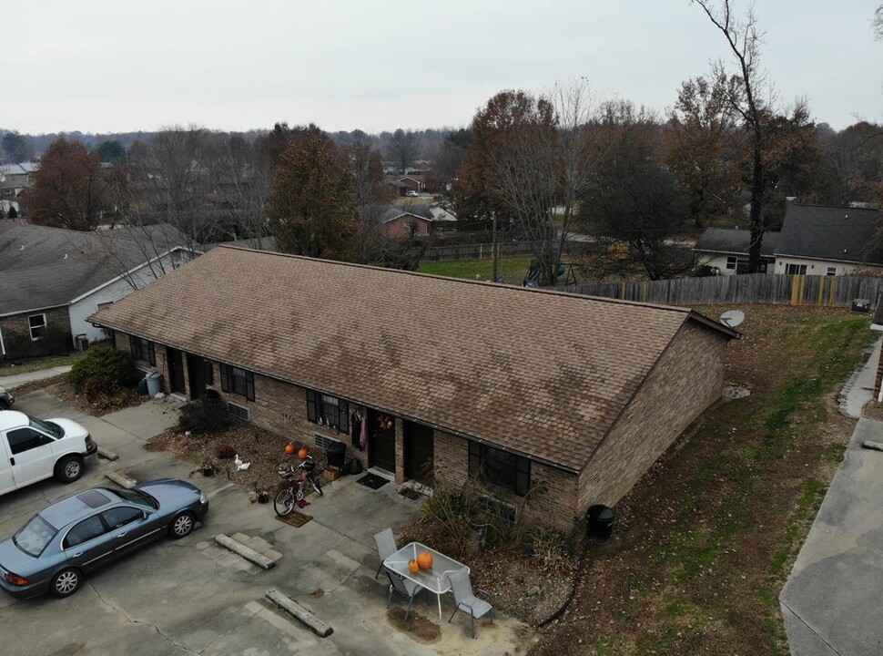 Cedar Crest Court in Jasper, IN - Building Photo