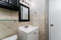 807 Undercliff Dr photo'