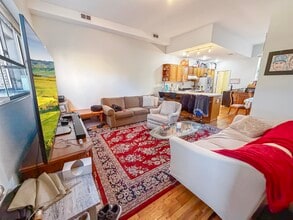 255 4th St in Hoboken, NJ - Building Photo - Building Photo