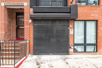 157 Erasmus St in Brooklyn, NY - Building Photo - Building Photo