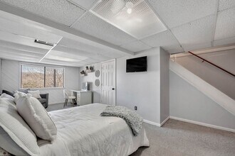 157 Beacon Hill Common in Beacon Falls, CT - Building Photo - Building Photo