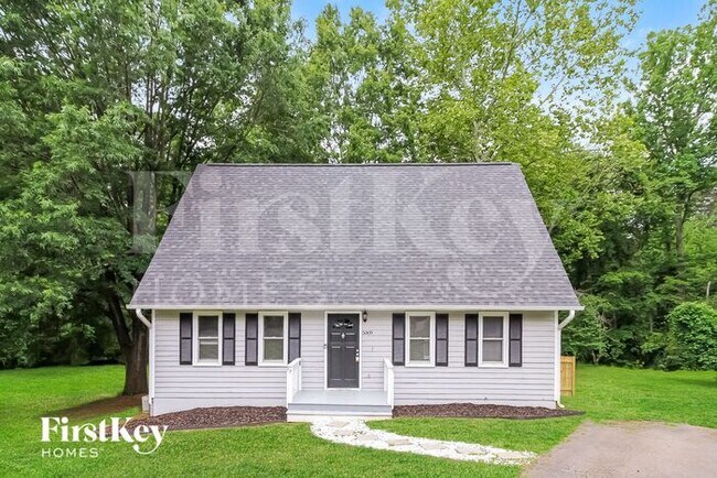 property at 5009 Pinewood Ct