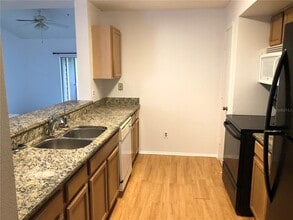 482 N Pin Oak Pl in Longwood, FL - Building Photo - Building Photo