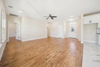 202 S Nash St in Kaufman, TX - Building Photo - Building Photo