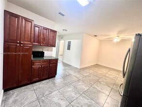 1830 NW 1st St in Miami, FL - Building Photo - Building Photo