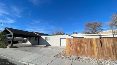 402 N 9th St in Las Vegas, NV - Building Photo - Building Photo