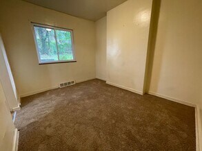 3424 Bates St in Pittsburgh, PA - Building Photo - Building Photo