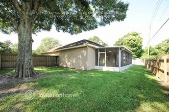 22447 Kingsley Ln in Land O Lakes, FL - Foto de edificio - Building Photo