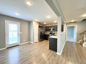 204 Candy Apple Ln in Richmond, KY - Building Photo - Building Photo