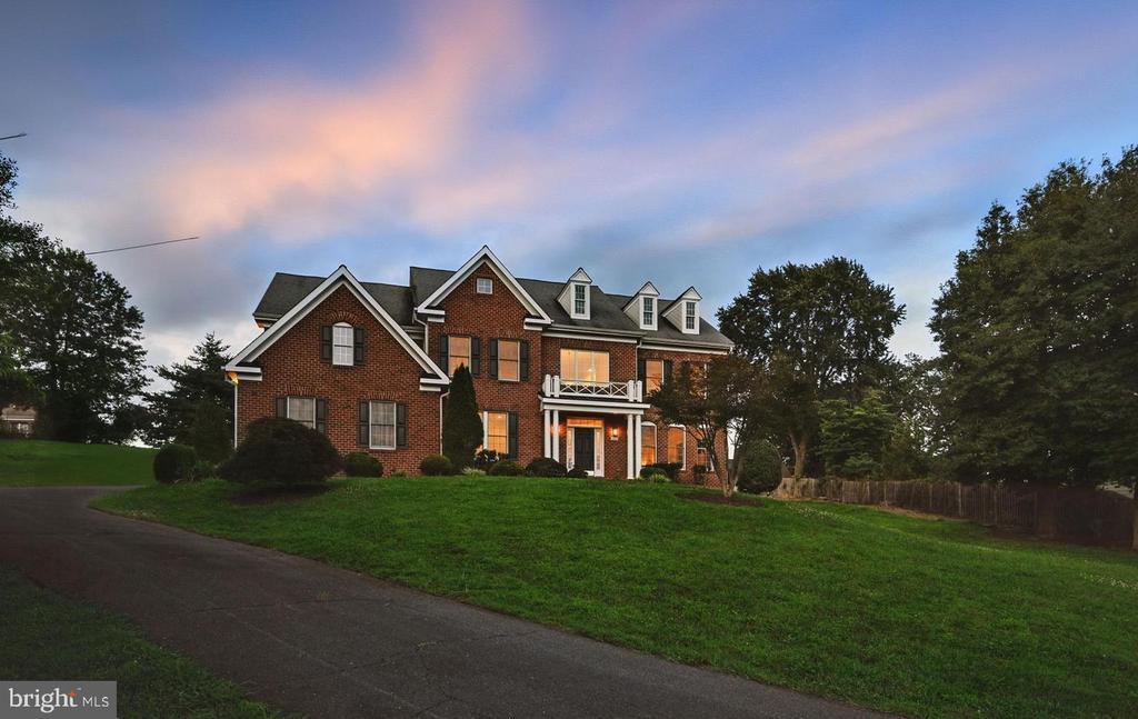 6634 Brawner St in McLean, VA - Building Photo