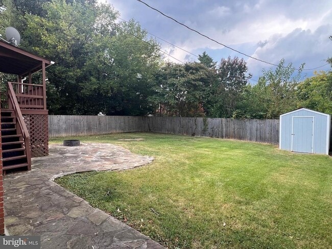 property at 4517 N Carlin Springs Rd