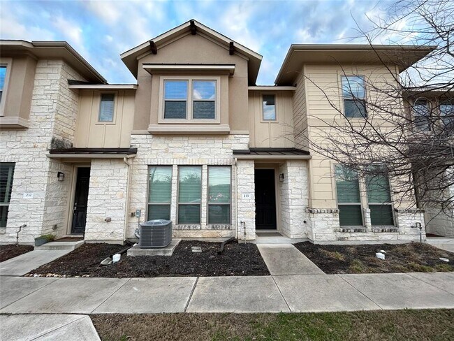 property at 13800 Lyndhurst St