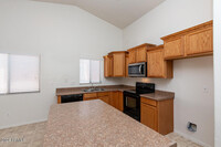 24010 W Wayland Dr in Buckeye, AZ - Foto de edificio - Building Photo