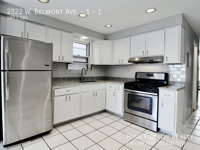 2322 W Belmont Ave in Chicago, IL - Building Photo - Building Photo