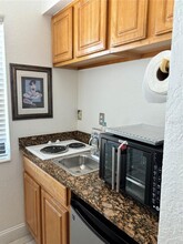 16333 Gulf Blvd in Redington Beach, FL - Foto de edificio - Building Photo