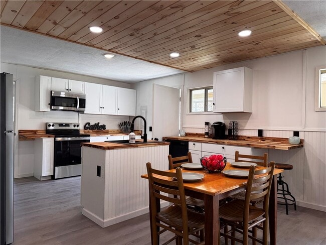 6944 Co Rd 37 in Springwater, NY - Building Photo - Building Photo
